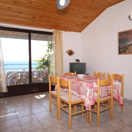 Apartment Ivan Dolac 8797a