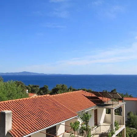 Ivan Dolac 8797a Apartment Jelsa (Hvar)