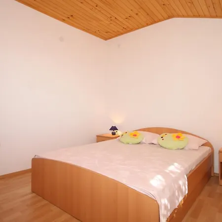 Apartment Ivan Dolac 8797a