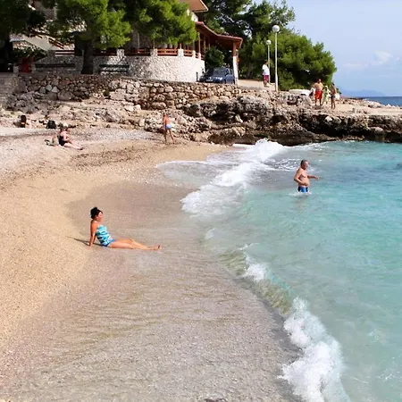 Apartment Ivan Dolac 8797a Jelsa (Hvar)